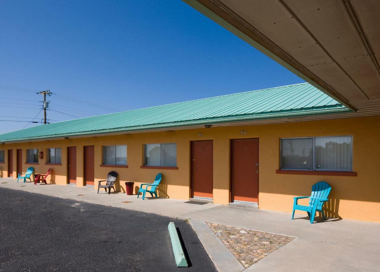 Sunset Motel Moriarty Εξωτερικό φωτογραφία